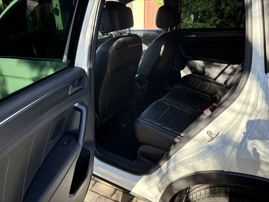 Volkswagen Tiguan, 2021г., полный привод, робот