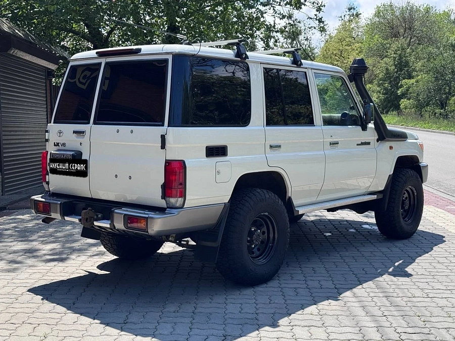 Toyota Land Cruiser, 2022г., полный привод, механика