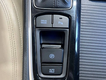 Hyundai Sonata, 2018г, передний привод, автомат