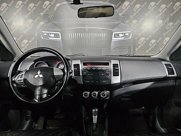Mitsubishi Outlander, 2010г, передний привод, вариатор