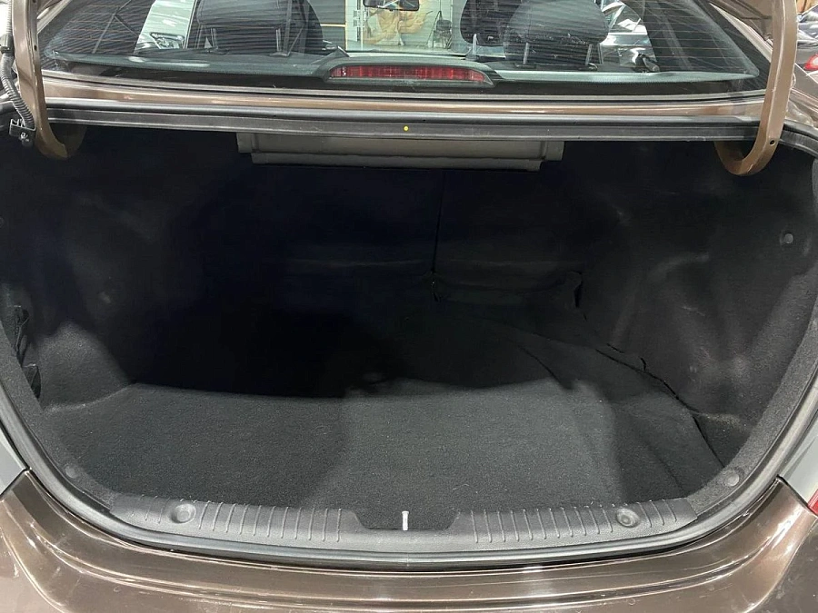 Hyundai Solaris, 2015г., передний привод, автомат
