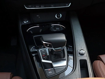 Audi A5, 2022г, полный привод, робот
