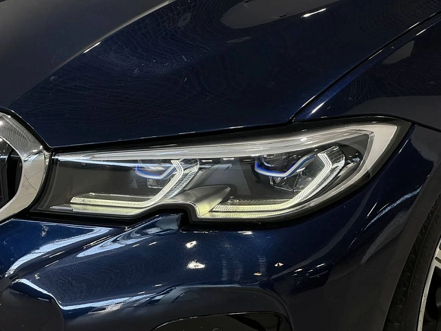BMW 3 серии, 2019г., полный привод, автомат