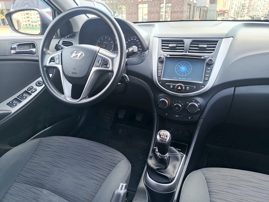 Hyundai Solaris, 2014г., передний привод, механика