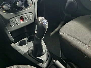 Renault , 2020г., передний привод, механика