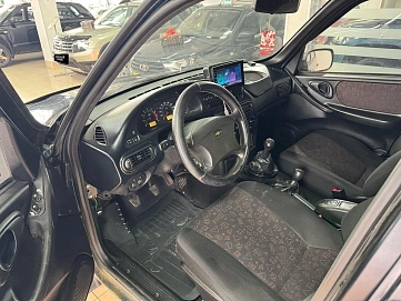 Chevrolet Niva, 2006г, полный привод, механика