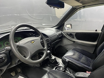 Chevrolet Niva, 2005г, полный привод, механика