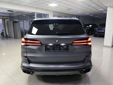 BMW X5, 2025г, полный привод, автомат