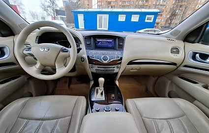 Infiniti JX, 2013г, полный привод, вариатор