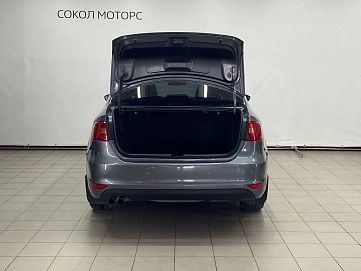 Volkswagen Jetta, 2011г, передний привод, робот