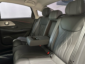 CHERY Arrizo 8, 2023г, передний привод, робот