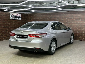 Toyota Camry, 2019г, передний привод, автомат