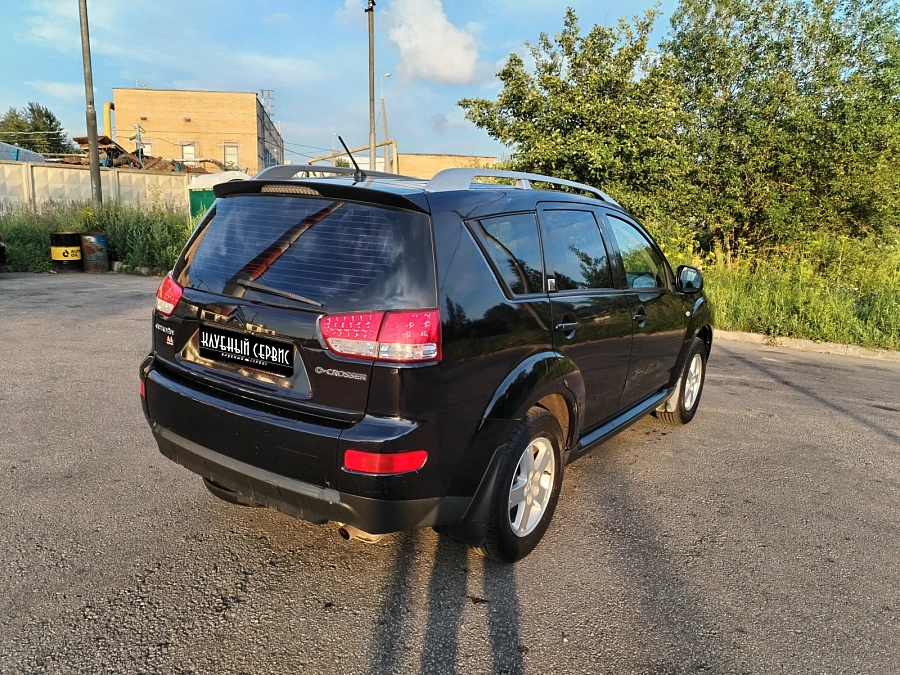 Citroen C-Crosser, 2011г., передний привод, вариатор