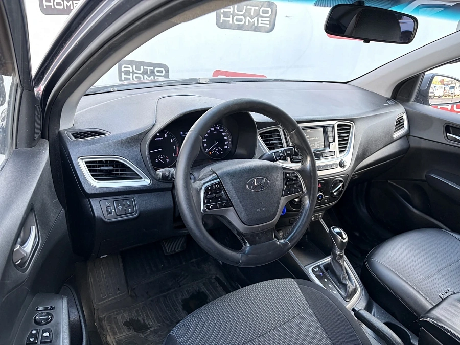 Hyundai Solaris, 2019г., передний привод, автомат