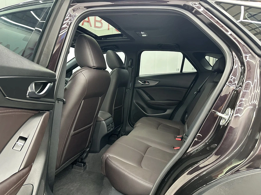 Mazda CX-4, 2023г., передний привод, автомат