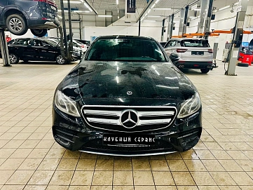 Mercedes-Benz E-Класс, 2020г, полный привод, автомат
