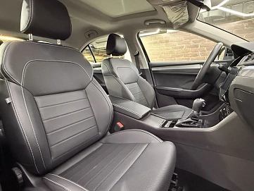 Skoda Superb, 2025г, передний привод, робот