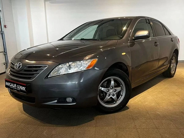 Toyota Camry, 2008г., передний привод, механика