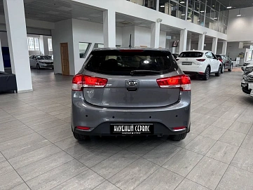Kia Rio, 2015г, передний привод, автомат