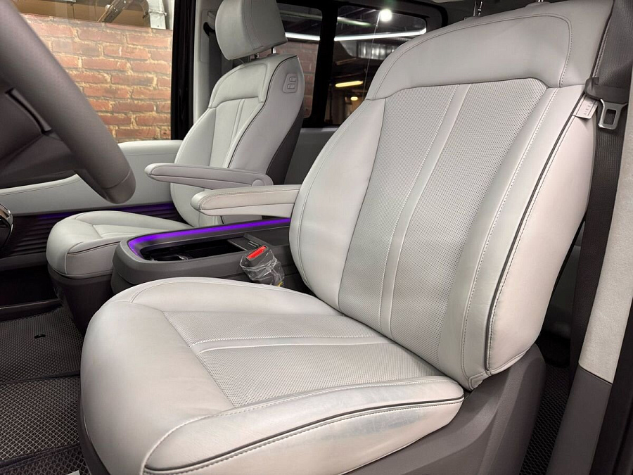 Hyundai Staria, 2023г., полный привод, автомат