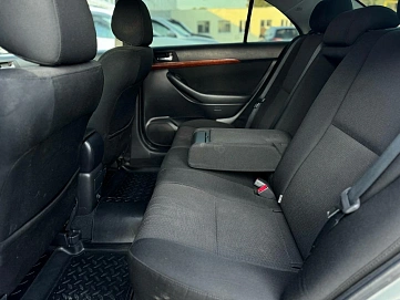 Toyota Avensis, 2008г, передний привод, автомат