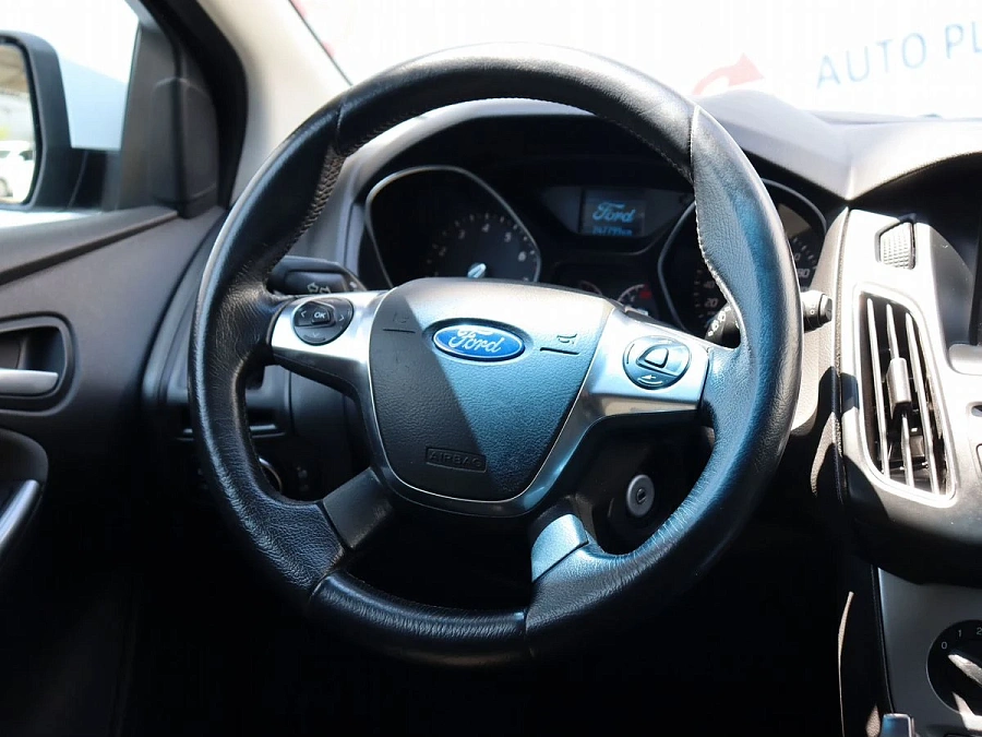 Ford Focus, 2013г., передний привод, робот