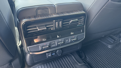 Toyota Land Cruiser, 2021г, полный привод, автомат
