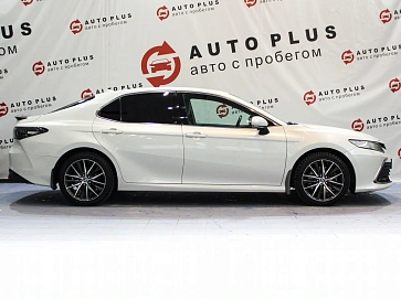 Toyota Camry, 2021г, передний привод, автомат