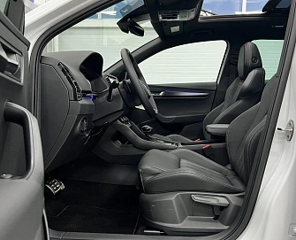 Skoda Karoq, 2024г, передний привод, робот