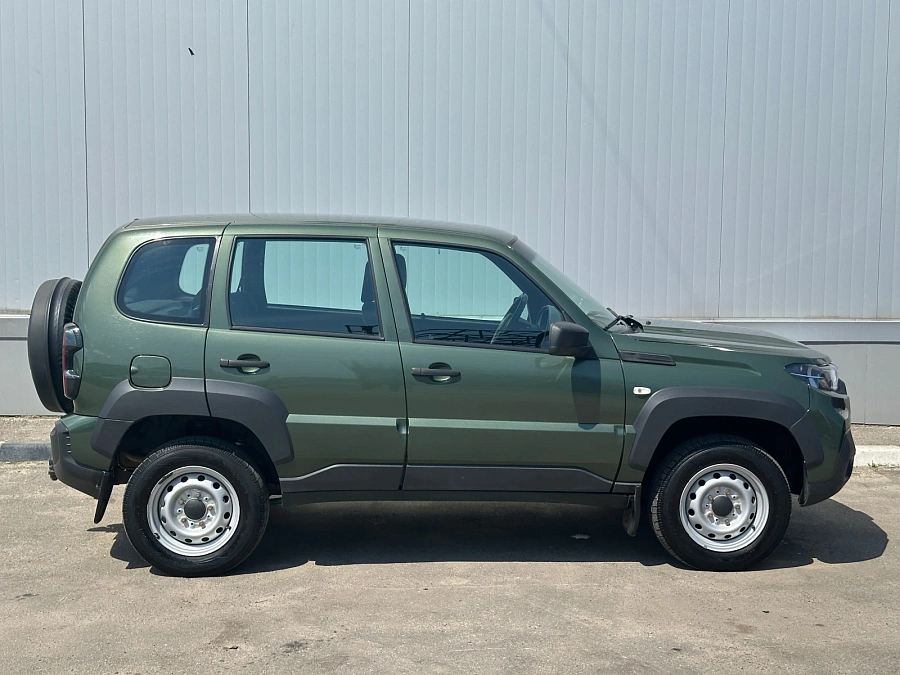 Lada (ВАЗ) Niva, 2021г., полный привод, механика