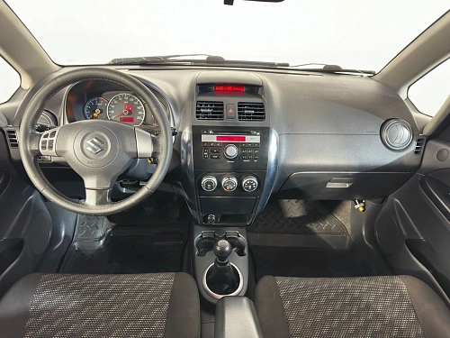 Suzuki SX4, 2008г, передний привод, механика