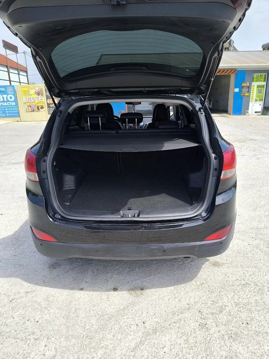 Hyundai ix35, 2015г., передний привод, автомат