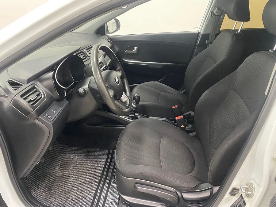 Kia Rio, 2013г., передний привод, механика