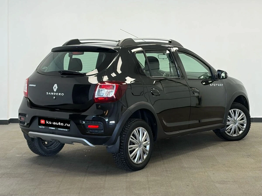 Renault Sandero, 2017г., передний привод, автомат