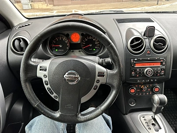 Nissan Qashqai, 2007г, передний привод, вариатор