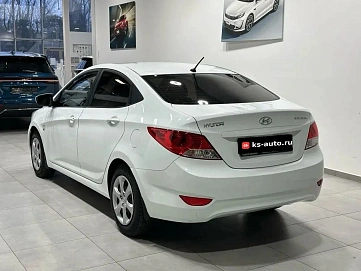 Hyundai Solaris, 2012г, передний привод, автомат