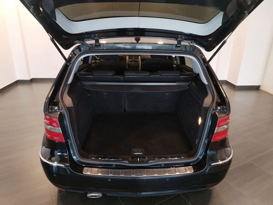 Mercedes-Benz , 2011г., передний привод, автомат