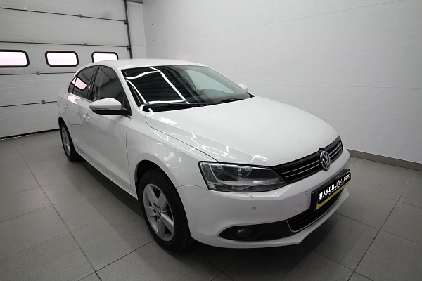 Volkswagen Jetta, 2012г., передний привод, робот