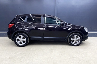 Nissan Qashqai, 2008г, передний привод, вариатор