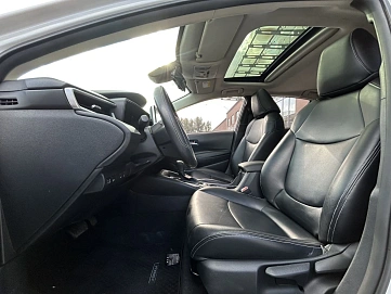 Toyota Corolla, 2022г, передний привод, вариатор