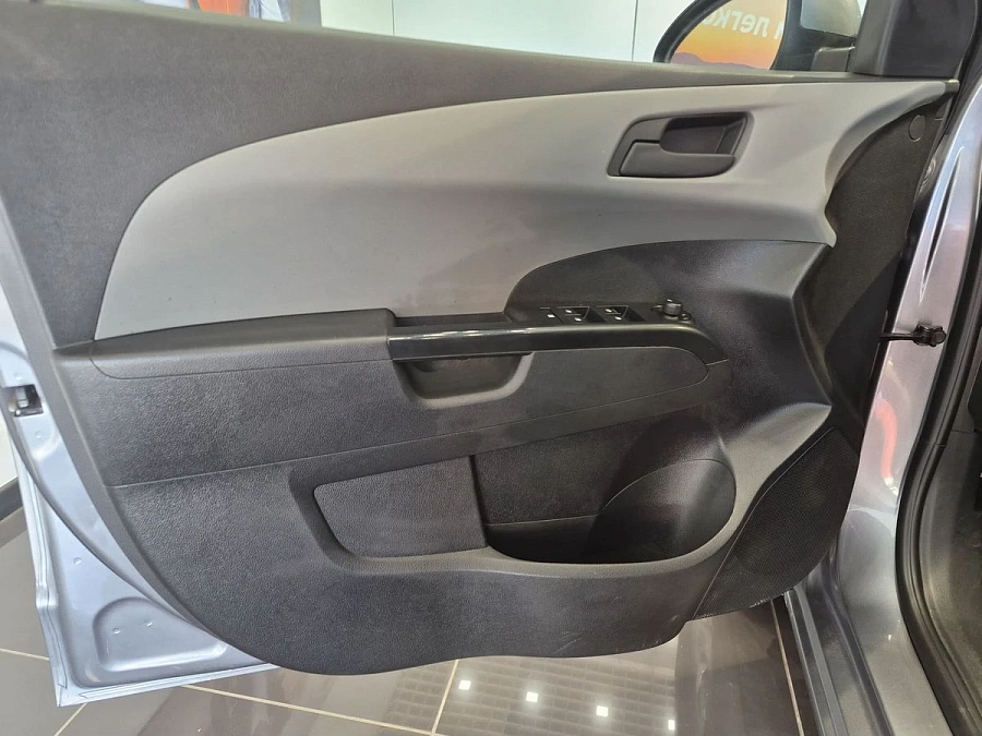 Chevrolet Aveo, 2013г., передний привод, механика