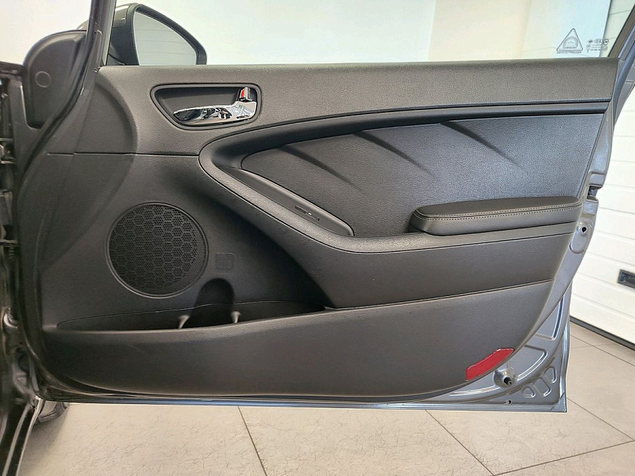 Kia Cerato, 2013г., передний привод, автомат