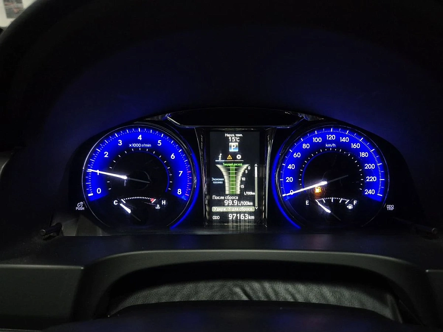 Toyota Camry, 2017г., передний привод, автомат