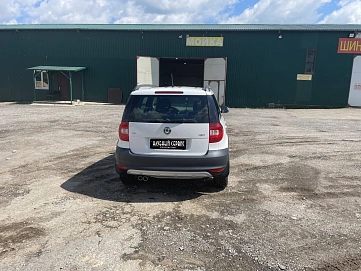 Skoda Yeti, 2013г, передний привод, робот