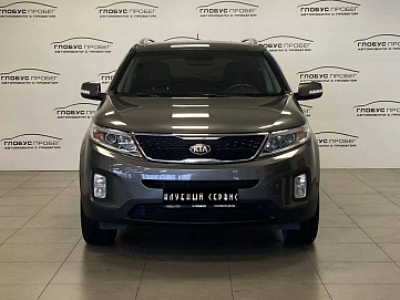 Kia Sorento, 2013г, передний привод, автомат