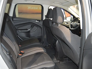 Ford Kuga, 2017г, передний привод, автомат