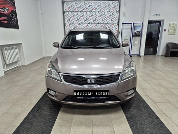 Kia Ceed, 2011г, передний привод, автомат