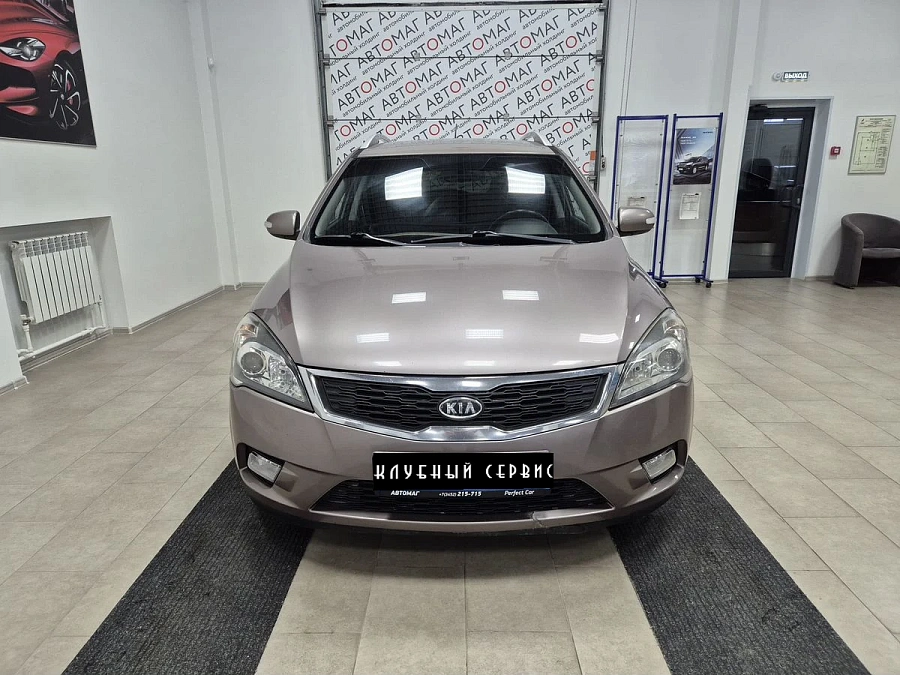 Kia Ceed, 2011г., передний привод, автомат