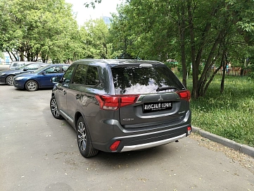Mitsubishi Outlander, 2015г, полный привод, вариатор