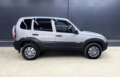 Chevrolet Niva, 2012г, полный привод, механика